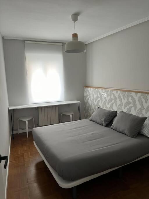Piso Acogedor Cerca Del Centro. Apartman Burgo Kültér fotó