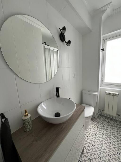 Piso Acogedor Cerca Del Centro. Apartman Burgo Kültér fotó