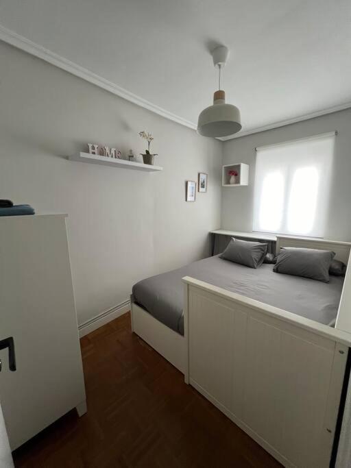 Piso Acogedor Cerca Del Centro. Apartman Burgo Kültér fotó